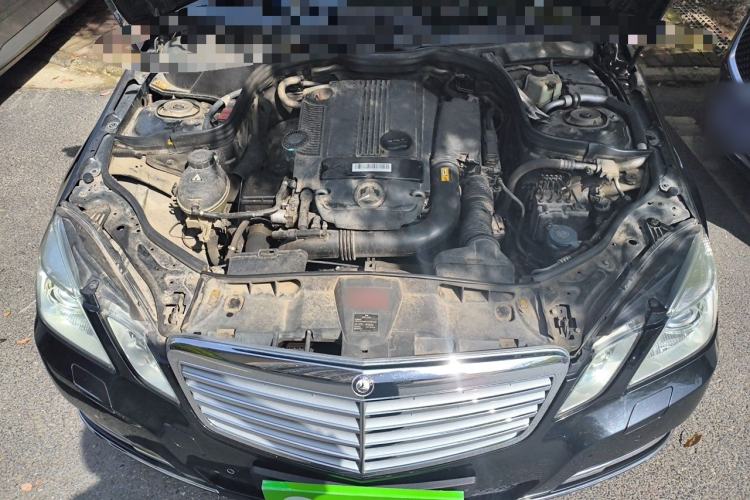 Used Mercedes-Benz E-Class 2013 E 260 L CGI Stylish Model Engine Bay