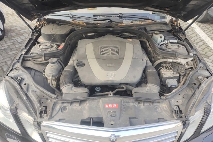 Used Mercedes-Benz E-Class 2013 E 300 L Elegant Model Engine Bay