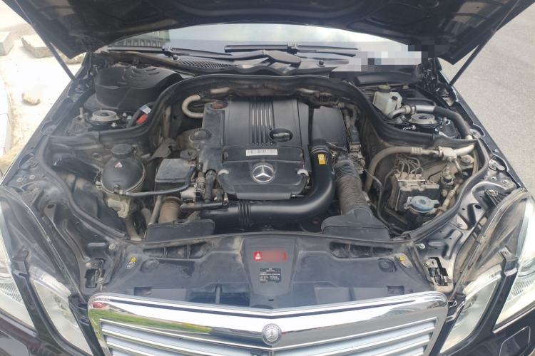 Used Mercedes-Benz E-Class 2013 E 260 L CGI Stylish Model Engine Bay