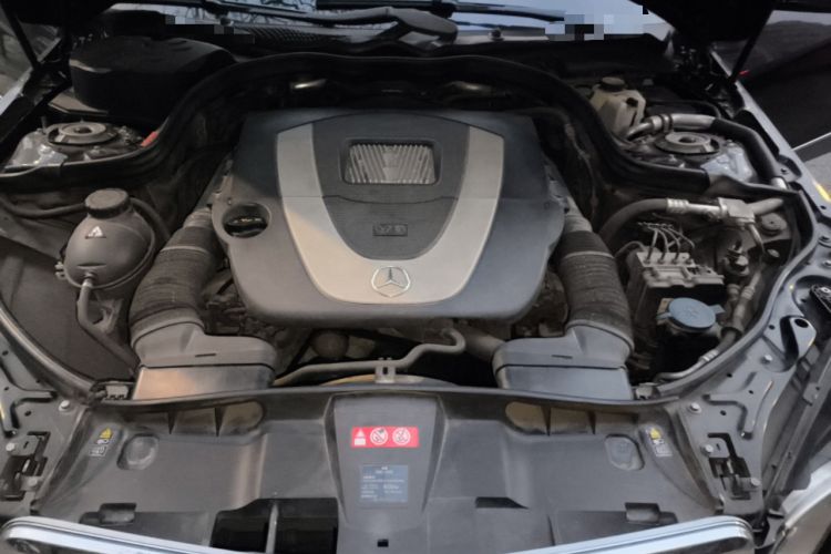 Used Mercedes-Benz E-Class 2013 E 300 L Elegant Model Engine Bay