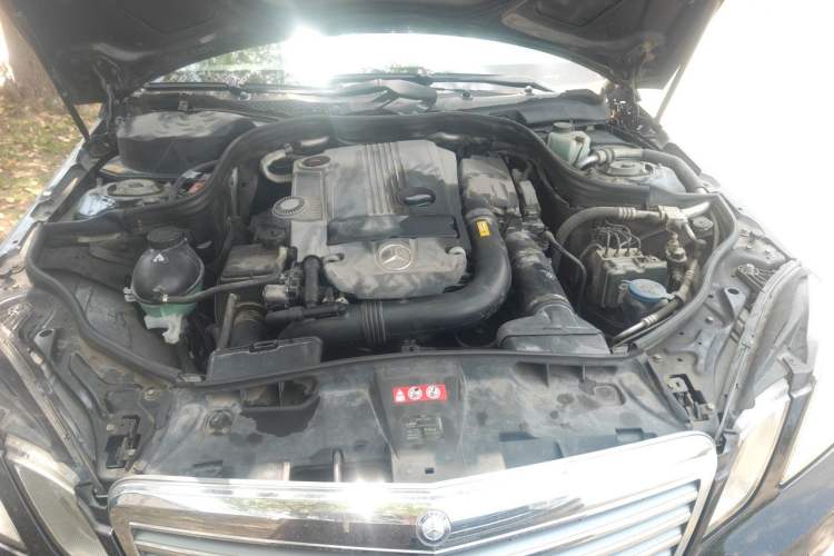 Used Mercedes-Benz E-Class 2013 E 260 L CGI Elegant Model Engine Bay