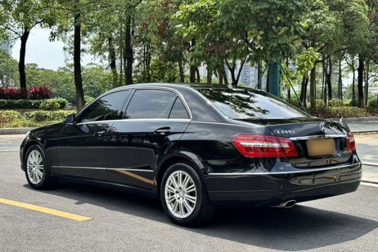 Used Mercedes-Benz E-Class 2013 E 260 L CGI Elegant Model Exterior 1
