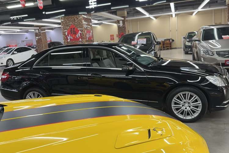 Used Mercedes-Benz E-Class 2013 E 260 L CGI Elegant Model Exterior 2