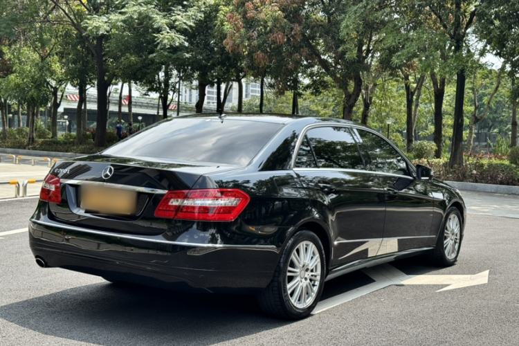 Used Mercedes-Benz E-Class 2013 E 260 L CGI Elegant Model Exterior 4