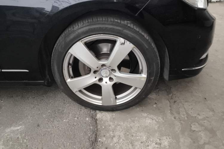 Used Mercedes-Benz E-Class 2013 E 300 L Elegant Model Exterior 7