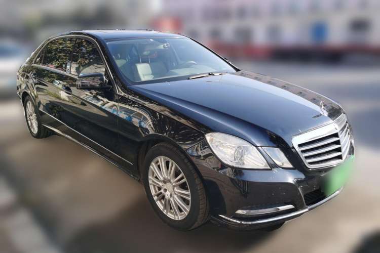 Used Mercedes-Benz E-Class 2013 E 260 L CGI Elegant Model Front Right 45 Deg