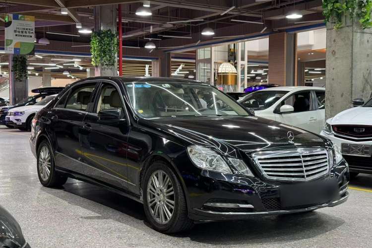 Used Mercedes-Benz E-Class 2013 E 260 L CGI Elegant Model Front Right 45 Deg