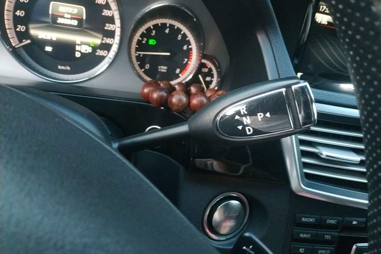 Used Mercedes-Benz E-Class 2013 E 300 L Stylish Model Gear Lever
