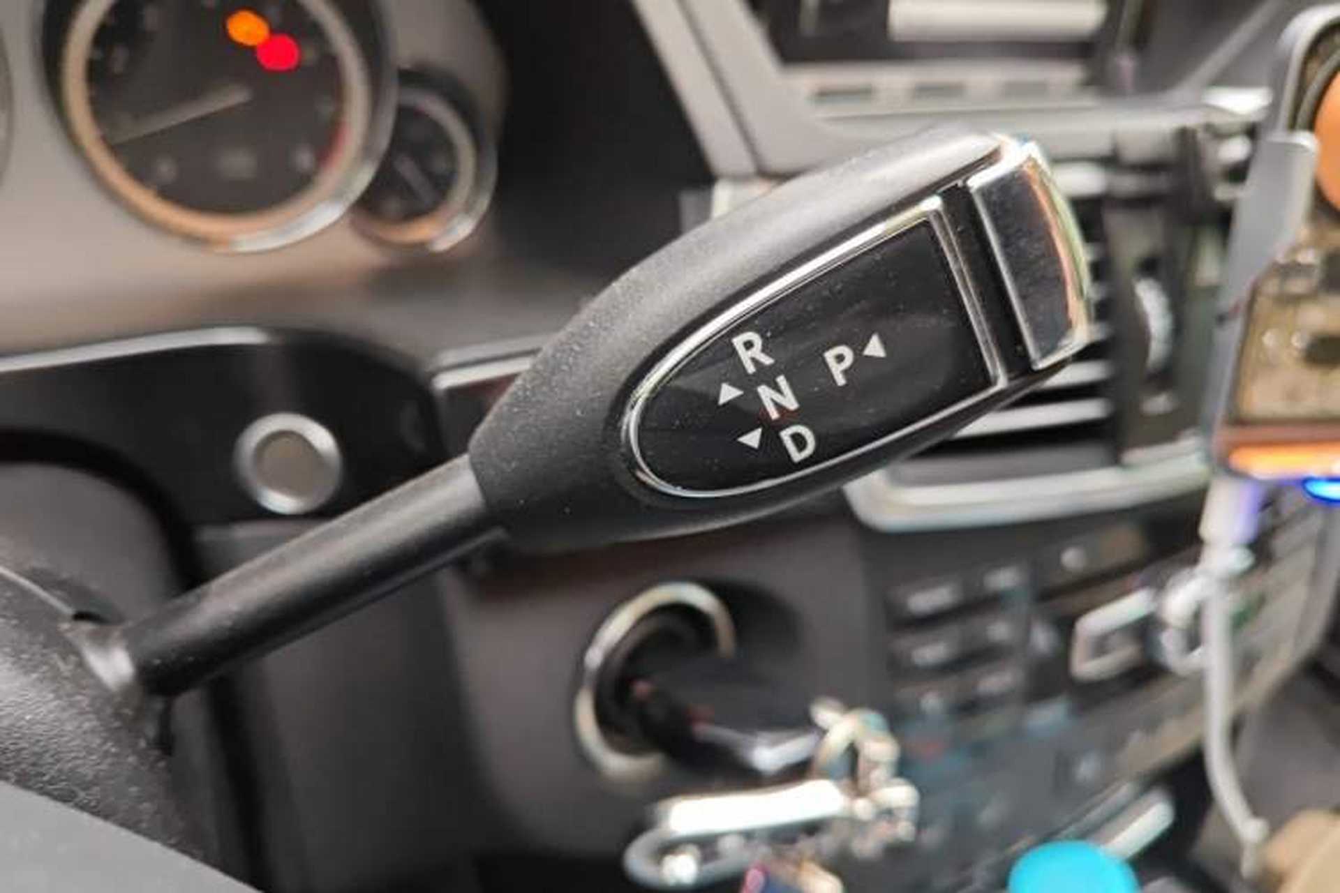 Used Mercedes-Benz E-Class 2013 E 300 L Stylish Model Gear Lever