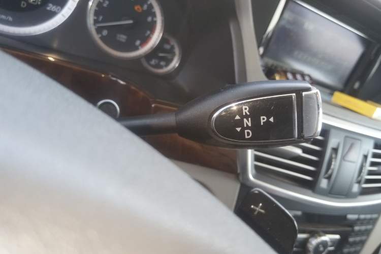 Used Mercedes-Benz E-Class 2013 E 300 L Elegant Model Gear Lever