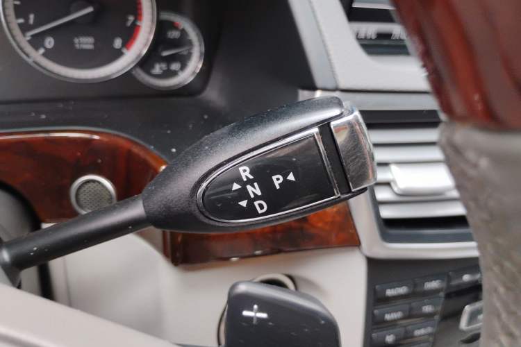 Used Mercedes-Benz E-Class 2013 E 300 L Elegant Model Gear Lever