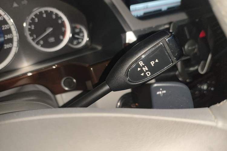 Used Mercedes-Benz E-Class 2013 E 300 L Elegant Model Gear Lever