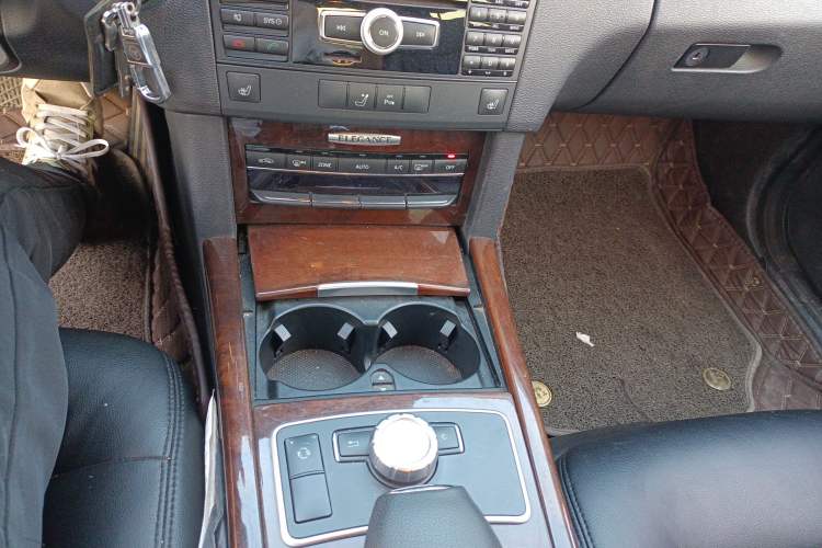 Used Mercedes-Benz E-Class 2013 E 300 L Elegant Model Gear Lever