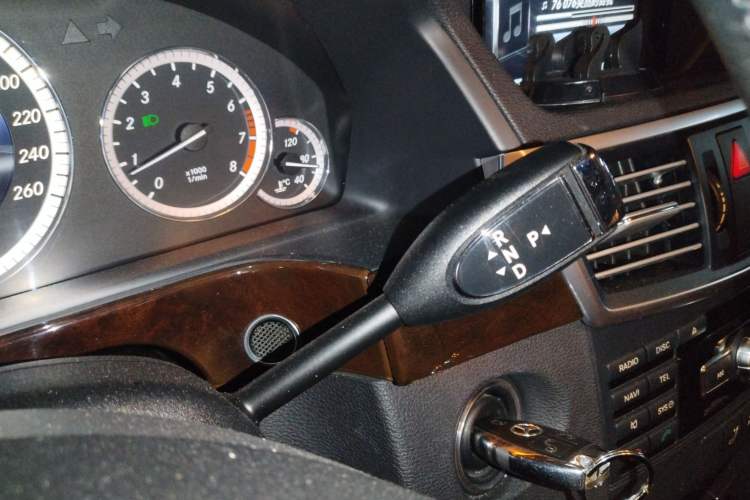 Used Mercedes-Benz E-Class 2013 E 260 L CGI Elegant Model Gear Lever