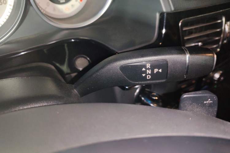 Used Mercedes-Benz E-Class 2013 E 260 L CGI Elegant Model Gear Lever