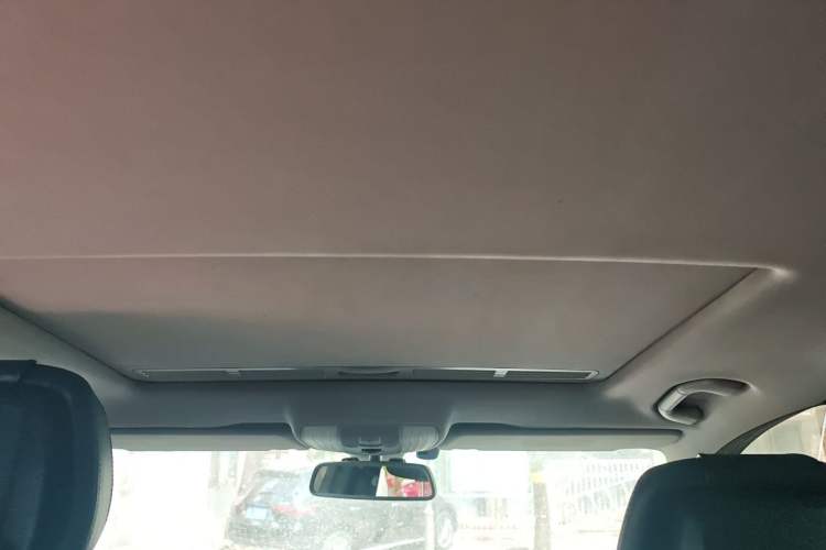 Used Mercedes-Benz E-Class 2013 E 260 L CGI Elegant Model Headliner