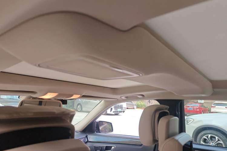 Used Mercedes-Benz E-Class 2013 E 300 L Stylish Model Headliner