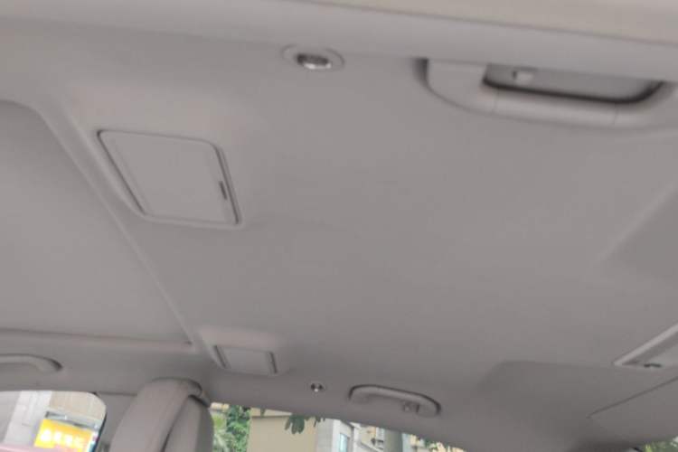 Used Mercedes-Benz E-Class 2013 E 300 L Elegant Model Headliner