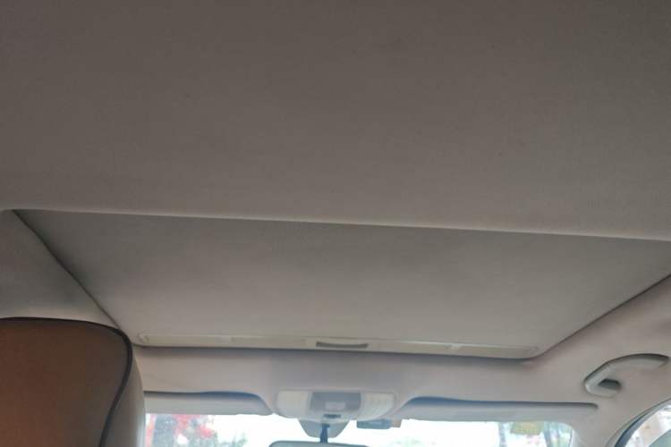 Used Mercedes-Benz E-Class 2013 E 260 L CGI Elegant Model Headliner