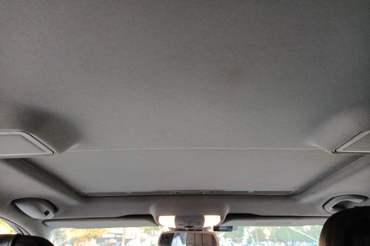 Used Mercedes-Benz E-Class 2013 E 300 L Elegant Model Headliner