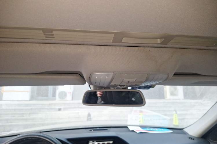Used Mercedes-Benz E-Class 2013 E 300 L Elegant Model Headliner