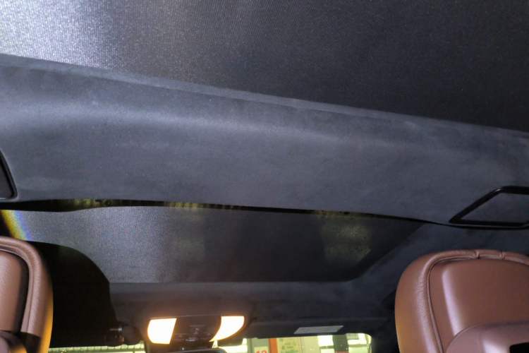 Used Mercedes-Benz E-Class 2013 E 300 L Stylish Model Headliner