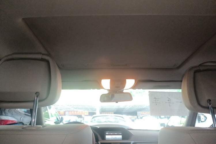 Used Mercedes-Benz E-Class 2013 E 260 L CGI Elegant Model Headliner