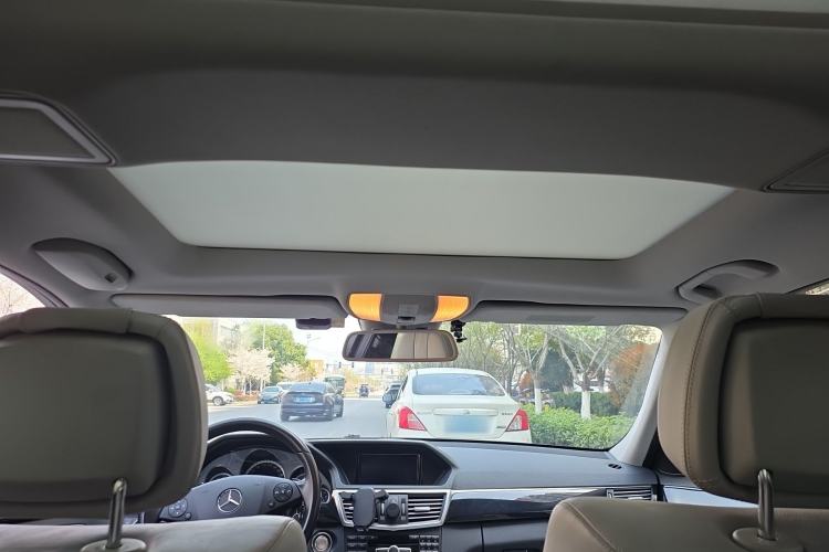 Used Mercedes-Benz E-Class 2013 E 260 L CGI Stylish Model Headliner