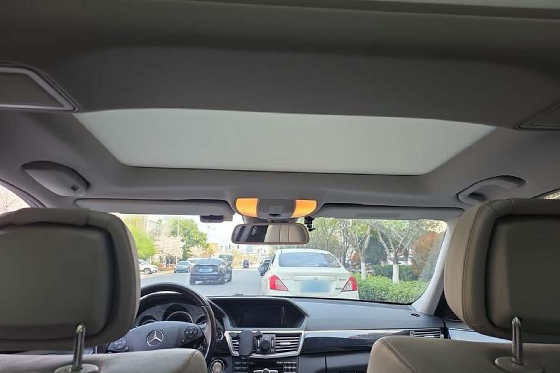 Used Mercedes-Benz E-Class 2013 E 260 L CGI Stylish Model Headliner