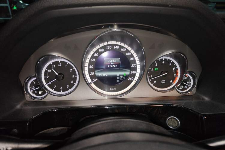 Used Mercedes-Benz E-Class 2013 E 260 L CGI Stylish Model Instrument Cluster