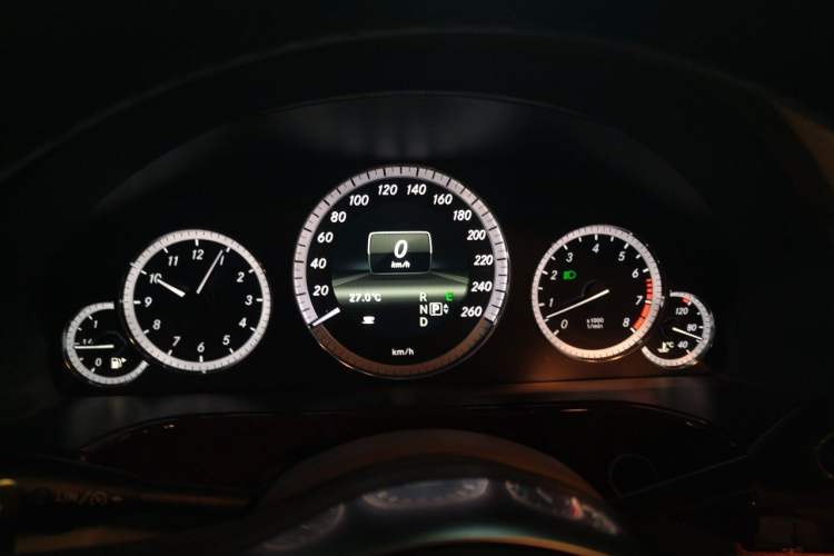 Used Mercedes-Benz E-Class 2013 E 300 L Elegant Model Instrument Cluster