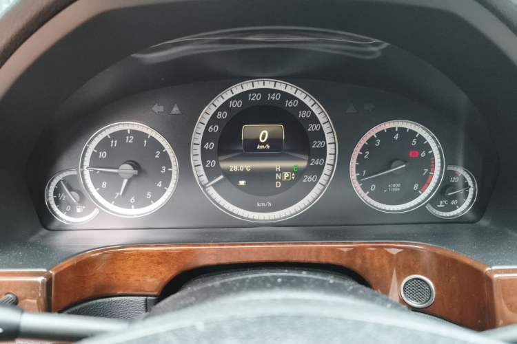 Used Mercedes-Benz E-Class 2013 E 260 L CGI Elegant Model Instrument Cluster