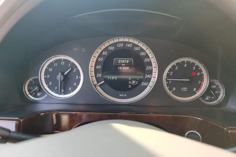 Used Mercedes-Benz E-Class 2013 E 260 L CGI Elegant Model Instrument Cluster