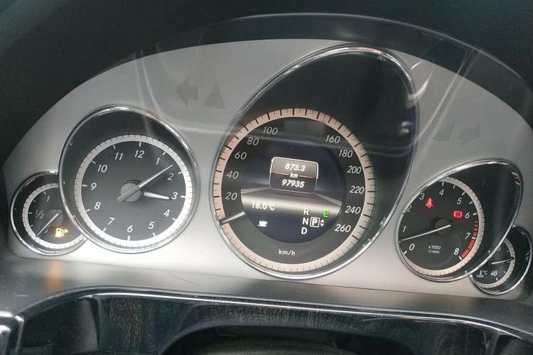Used Mercedes-Benz E-Class 2013 E 300 L Stylish Model Instrument Cluster