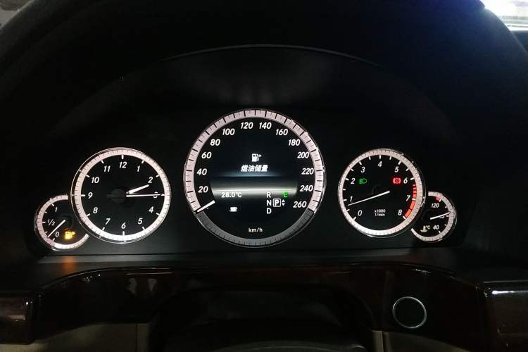 Used Mercedes-Benz E-Class 2013 E 260 L CGI Elegant Model Instrument Cluster