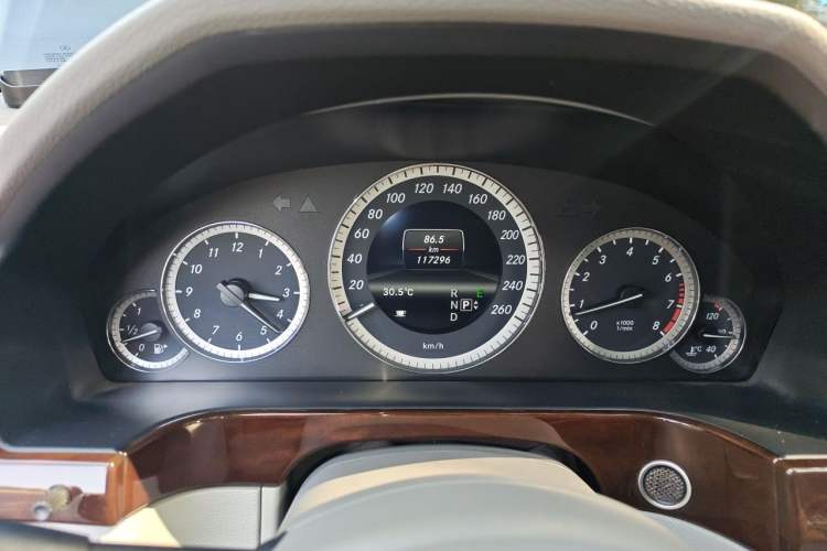 Used Mercedes-Benz E-Class 2013 E 260 L CGI Elegant Model Instrument Cluster