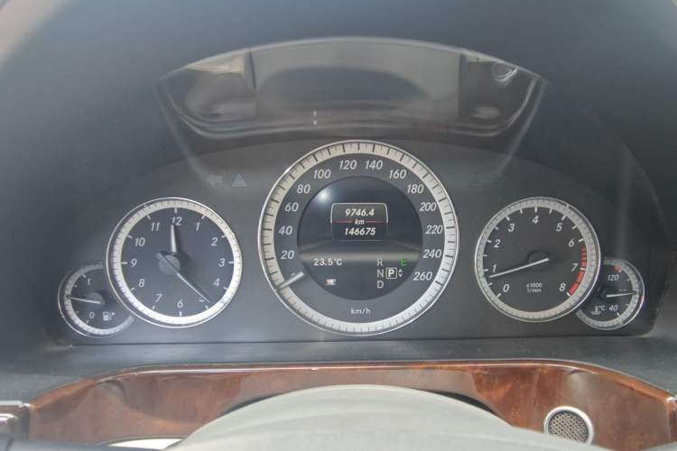 Used Mercedes-Benz E-Class 2013 E 260 L CGI Elegant Model Instrument Cluster
