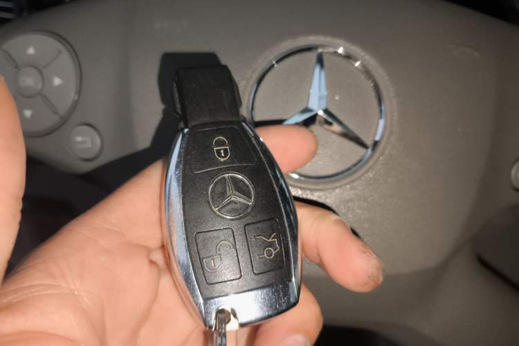 Used Mercedes-Benz E-Class 2013 E 300 L Elegant Model Interior 1
