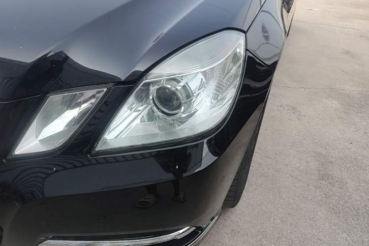 Used Mercedes-Benz E-Class 2013 E 260 L CGI Elegant Model Left Front Headlight
