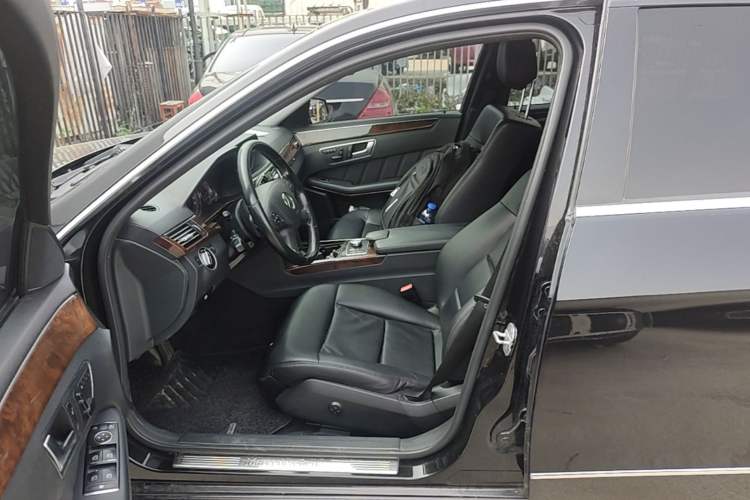 Used Mercedes-Benz E-Class 2013 E 260 L CGI Elegant Model Left Front Seat