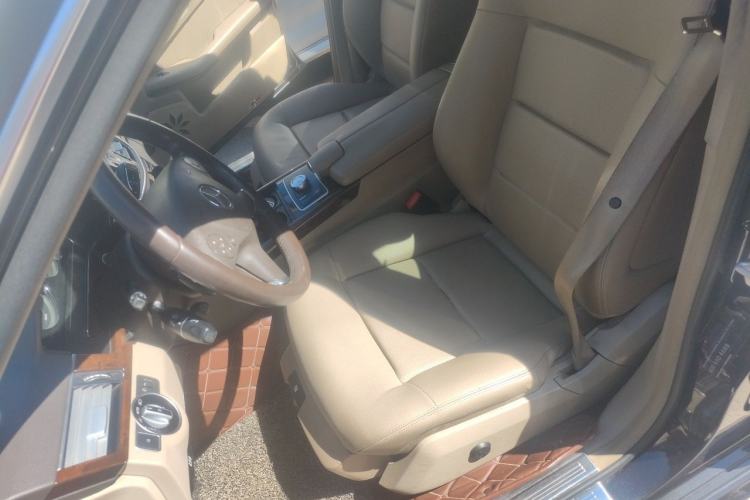 Used Mercedes-Benz E-Class 2013 E 260 L CGI Elegant Model Left Front Seat
