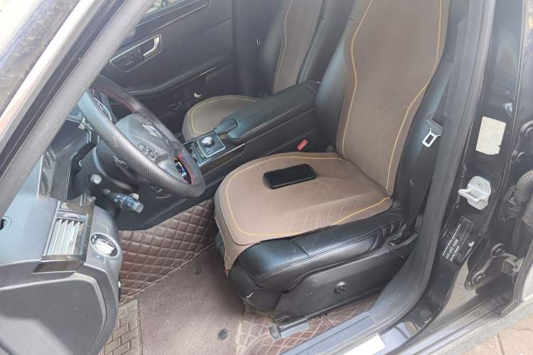 Used Mercedes-Benz E-Class 2013 E 260 L CGI Stylish Model Left Front Seat