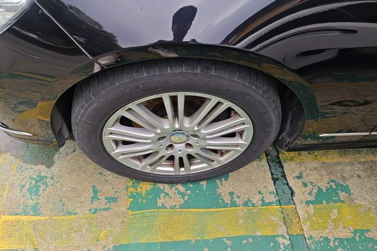 Used Mercedes-Benz E-Class 2013 E 260 L CGI Elegant Model Left Front Wheel Hub