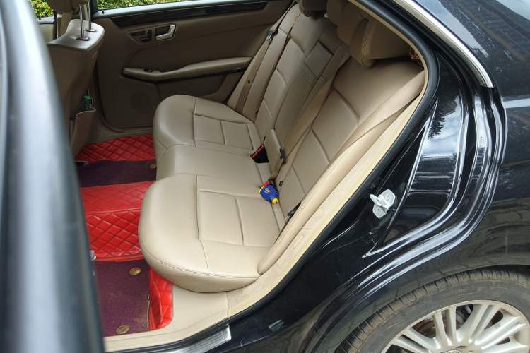 Used Mercedes-Benz E-Class 2013 E 260 L CGI Elegant Model Left Rear Seat
