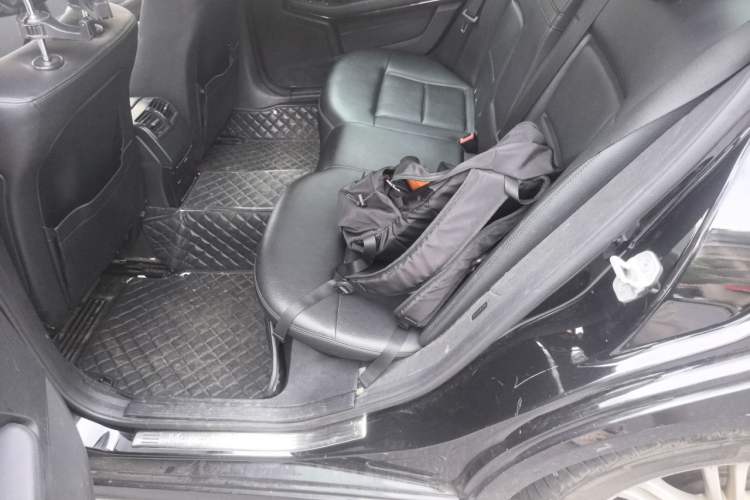 Used Mercedes-Benz E-Class 2013 E 260 L CGI Elegant Model Left Rear Seat