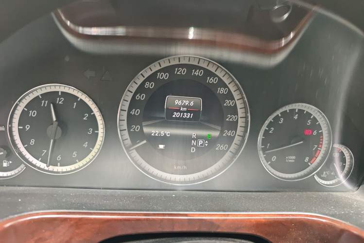 Used Mercedes-Benz E-Class 2013 E 260 L CGI Elegant Model Odometer Close Up