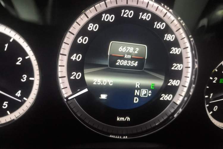Used Mercedes-Benz E-Class 2013 E 260 L CGI Elegant Model Odometer Close Up
