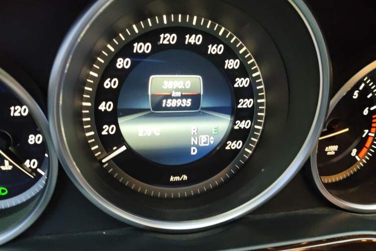 Used Mercedes-Benz E-Class 2013 E 300 L Stylish Luxury Model Odometer Close Up