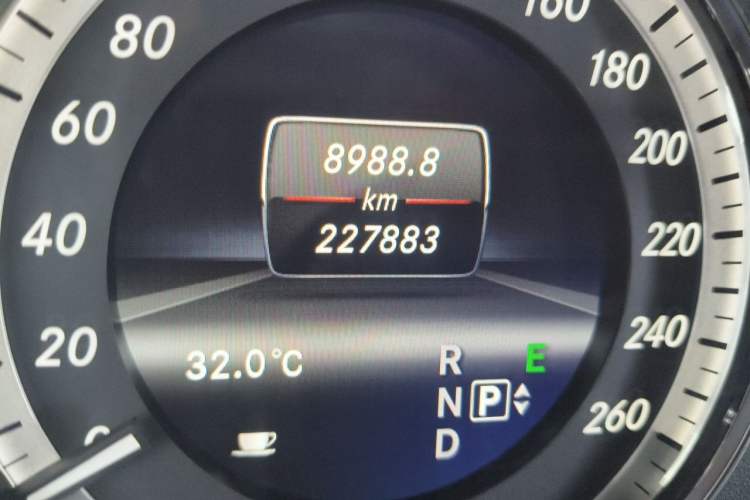 Used Mercedes-Benz E-Class 2013 E 300 L Elegant Model Odometer Close Up