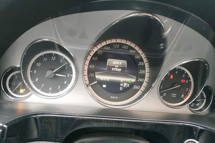 Used Mercedes-Benz E-Class 2013 E 300 L Stylish Model Odometer Close Up